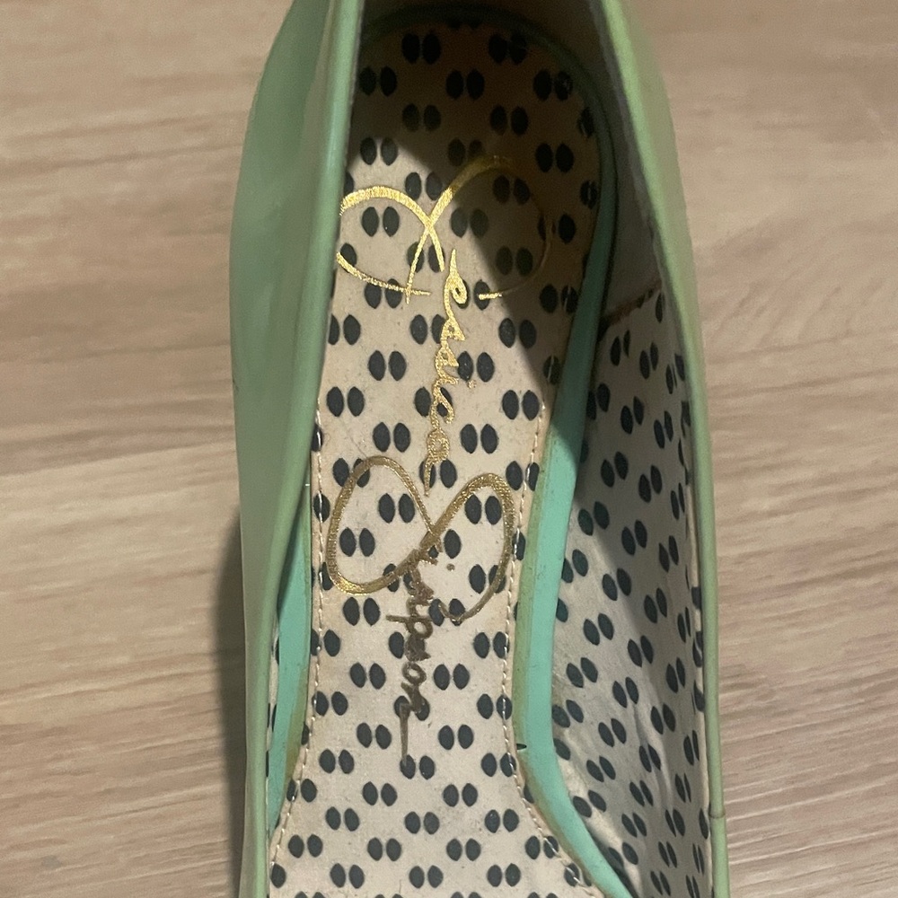 Jessica Simpson Mint Green Patent Round-Toe Pumps - Picture 7 of 10